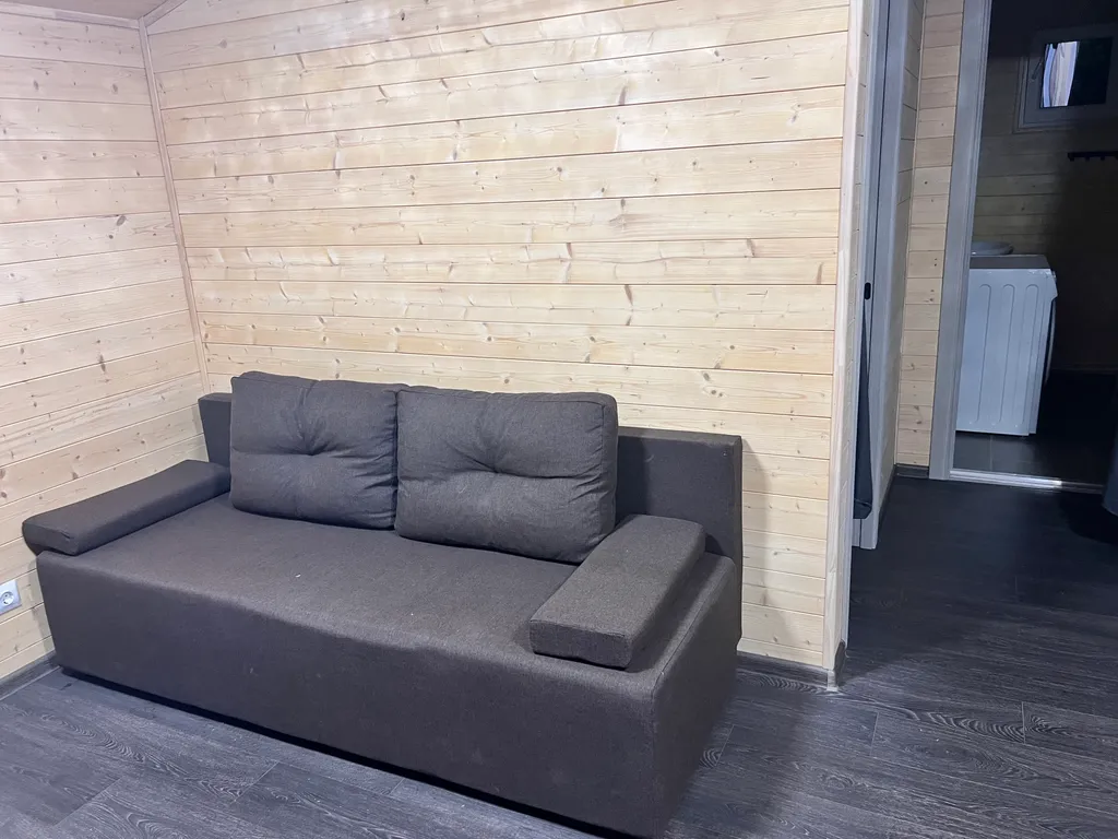 Дом в горах у реки с подогреваемым бассейном, баней и чаном