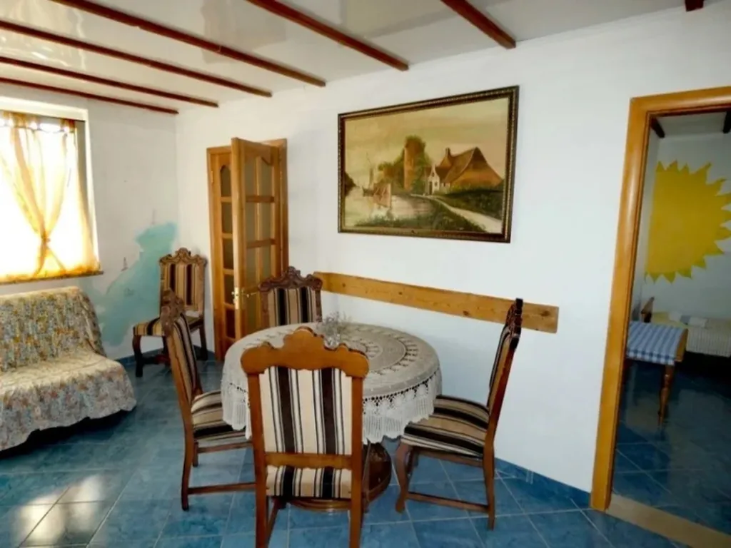 3-комнатная Квартира — аренда посуточно в Штормовое