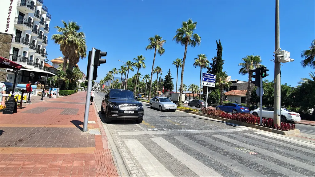 Квартира в самом центре города 100 метрах от моря с отличными видами