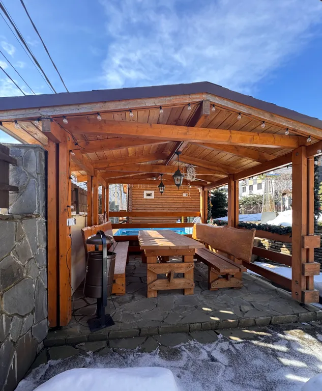 Уютный двухкомнатный номер с видом на горы