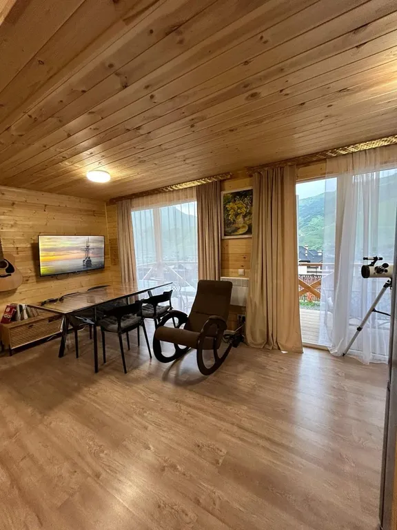 Коттедж с панорамным видом на горы