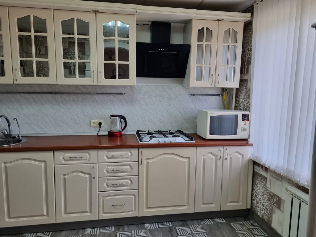 4-комнатная квартира с евроремонтом