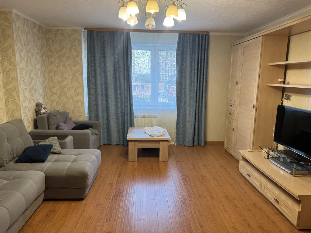 Квартира Трёшка в центре 100 кВ метров — аренда посуточно в Екатеринбург