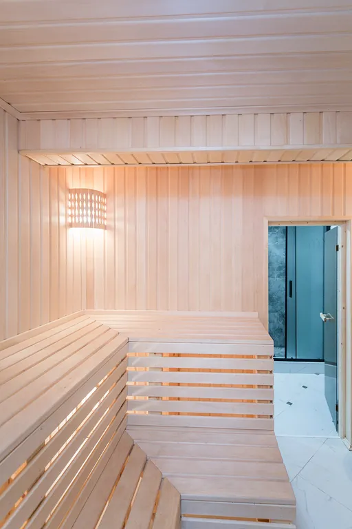 Дом 220m2 — чан, кухня, вид на реку