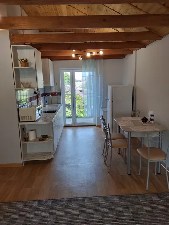 Уютная студия в тихом зелёном районе