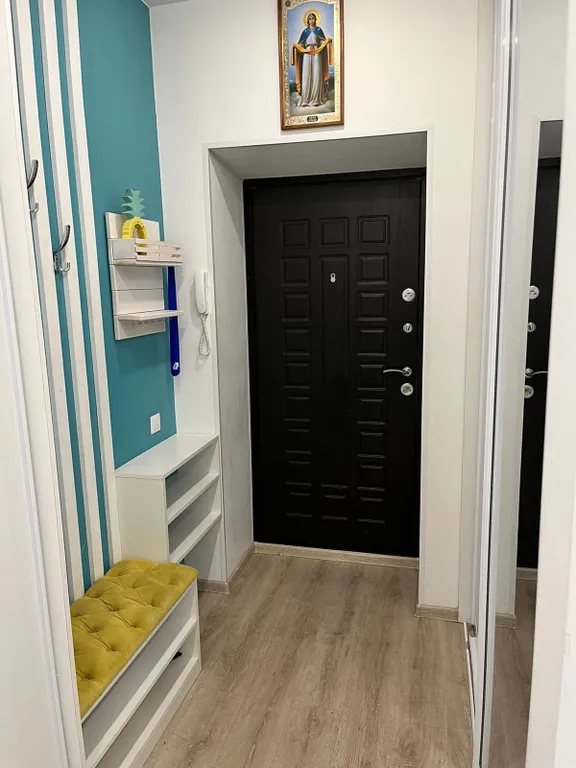 Шикарная квартира с современным ремонтом в цвете Тиффани