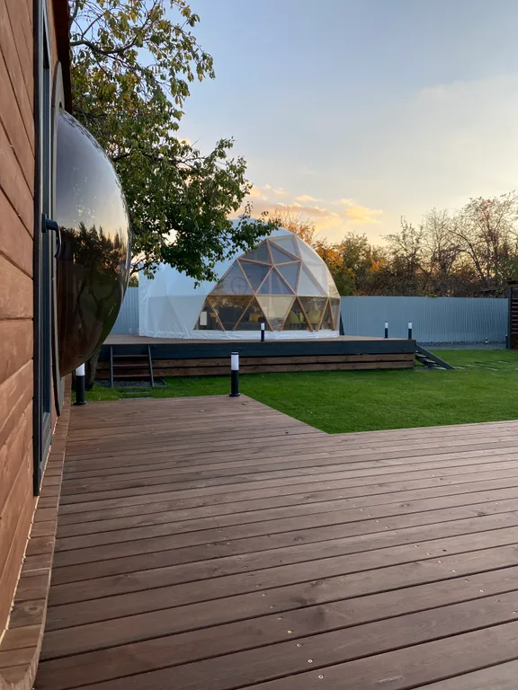Дом-купол в загородном комплексе