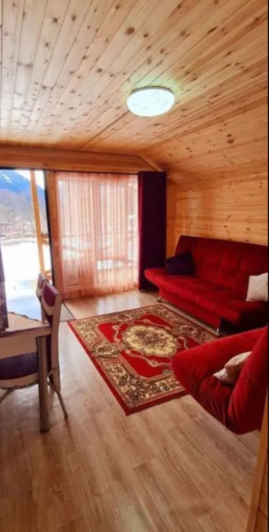 Экодомик с великолепным видом на горы