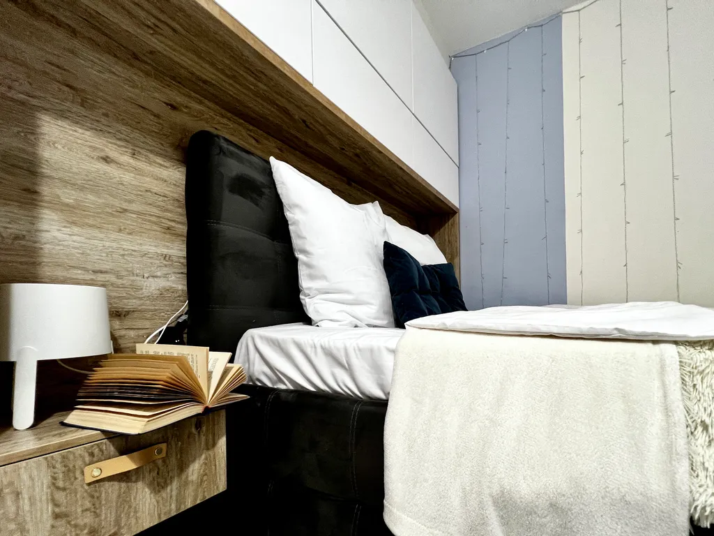 Стильная уютная евро-двушка недалеко от центра травматологии