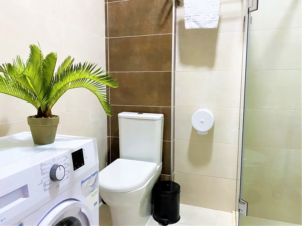 Whait Sails Apartments