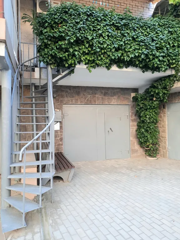 Просторная квартира-студия в 15 минутах от моря