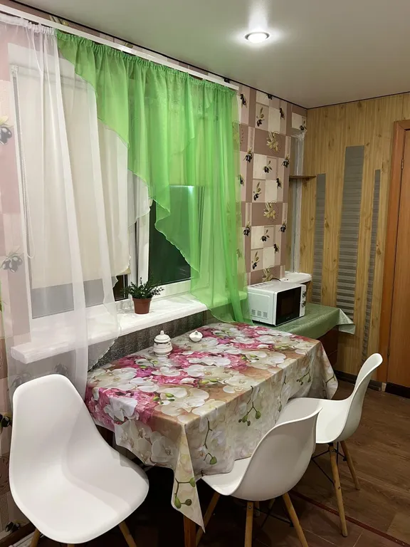 Коттедж Гостевой дом в центре города с беседкой, бильярдом — Новороссийск