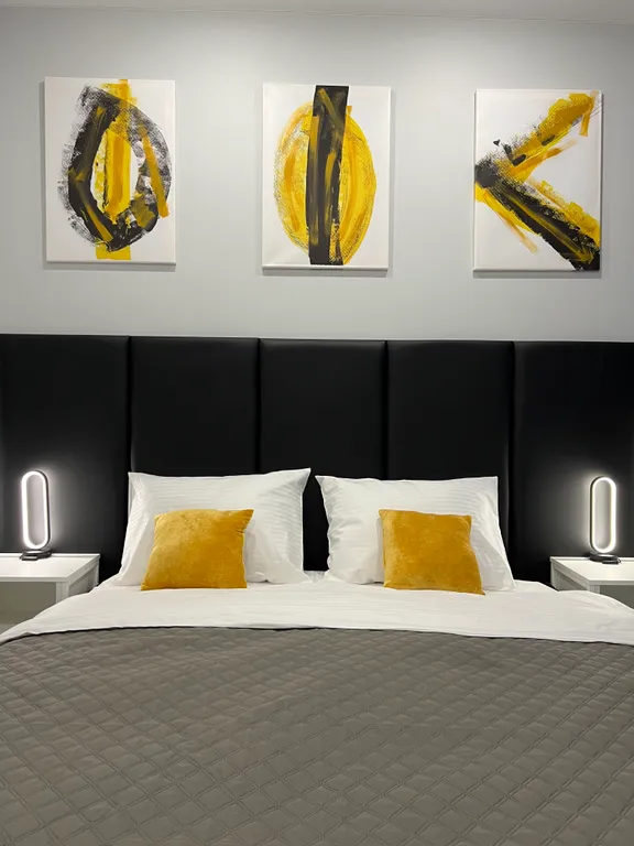 Квартира Апартаменты Охра с парковкой — Волгоград