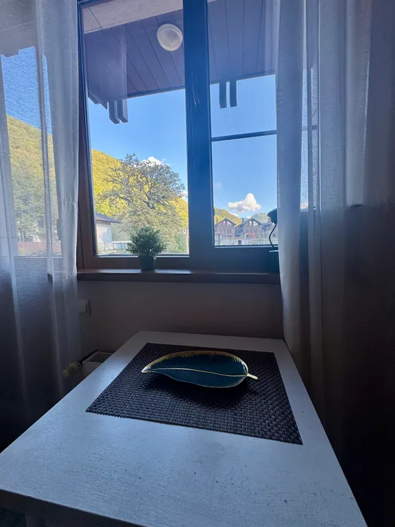 Студия с балконом в центре