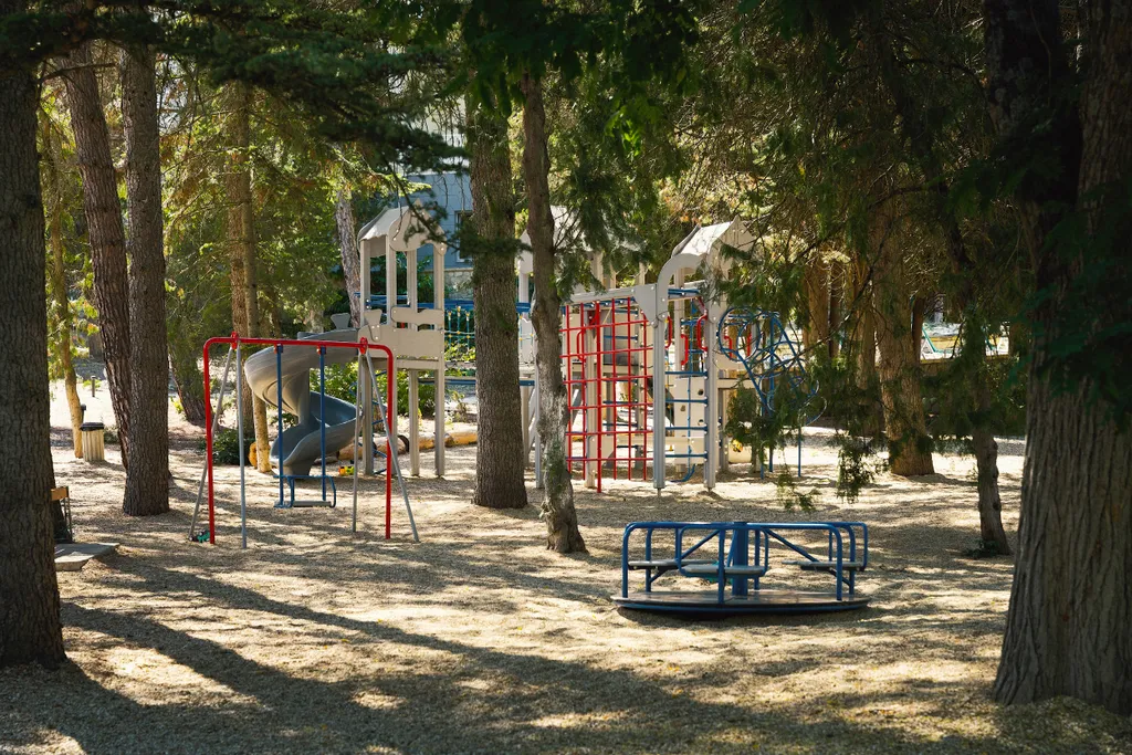 Номер в санатории Лес