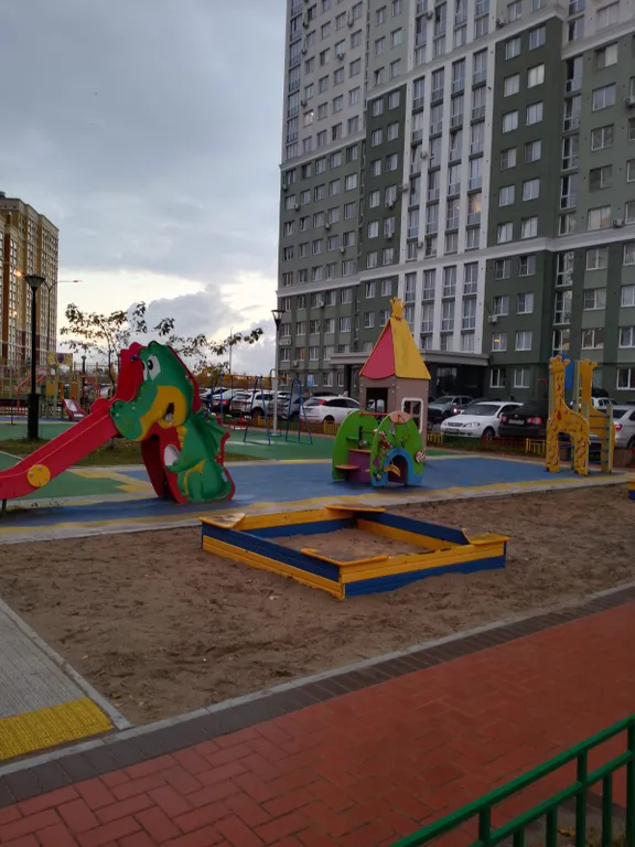 Уютная семейная квартира рядом с Ледовым дворцом