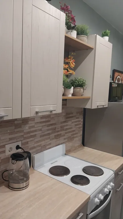 Евротрёшка рядом с метро потапово