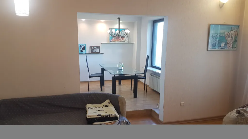 Шикарная квартира в центре города с огромной джакузи в виде сердечка