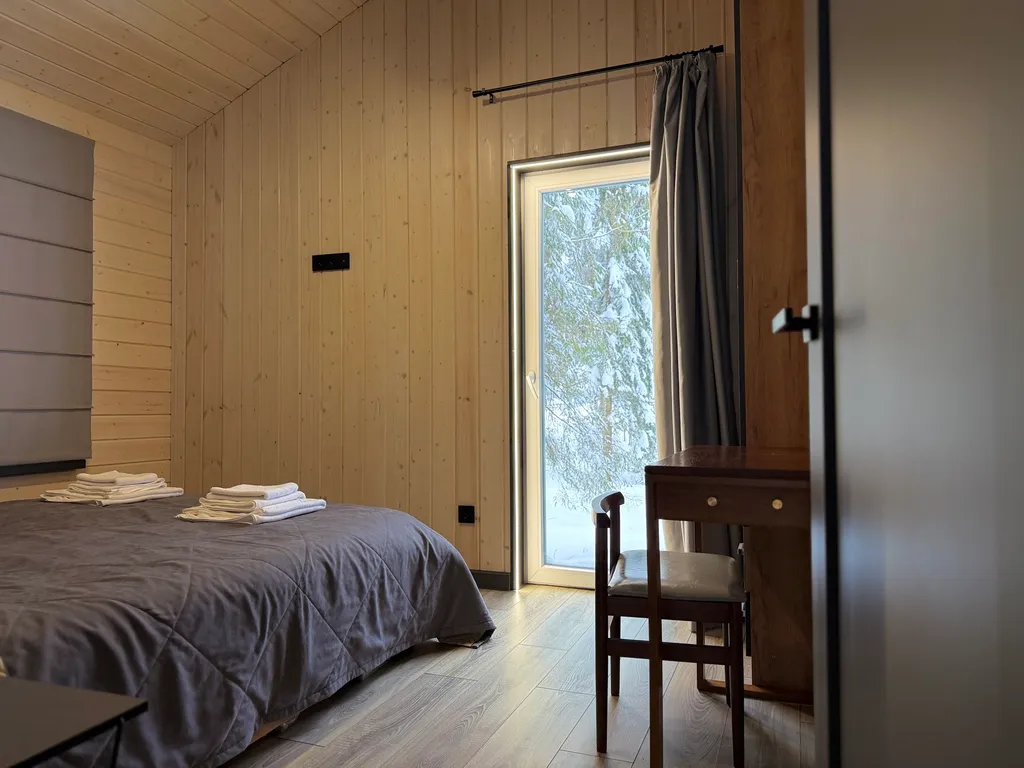 Просторный дом для компании с камином, сауной и общей зоной