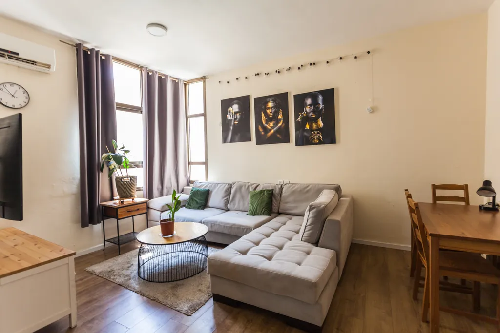 Стильная и полностью оборудованная квартира в центре Тель-Авива