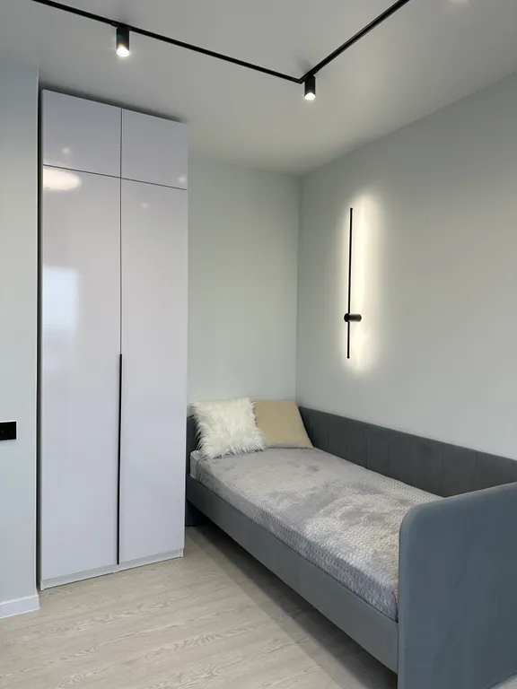 Видовая четырехкомнатная квартира в расширенном центре