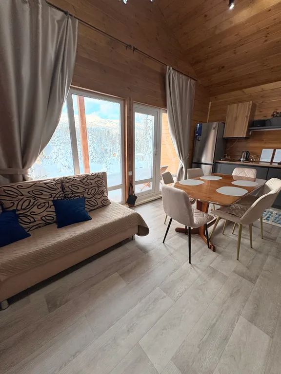 Дом с видом на горы