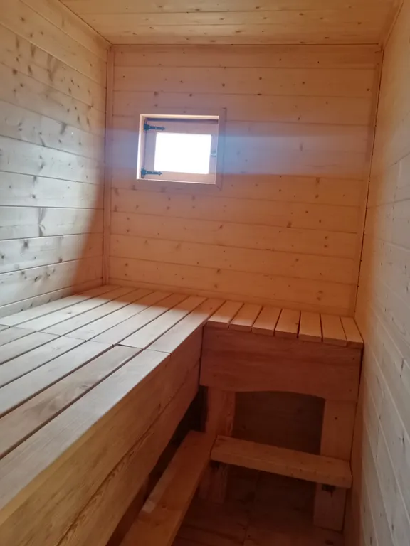 Домик с Баней у горы