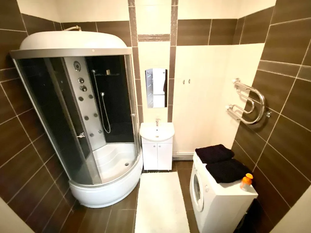 Апартаменты большая студия в новострое