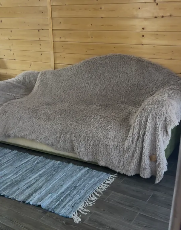 Домик у озера