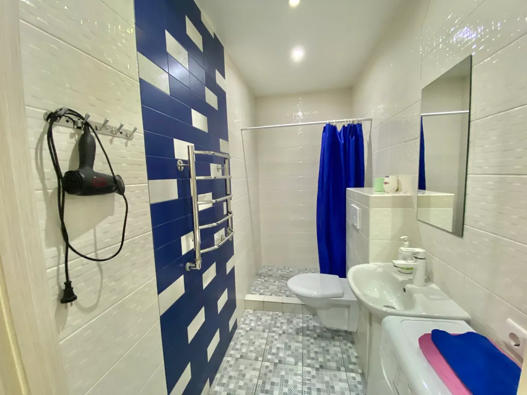 Апартаменты с балконом возле подьемника