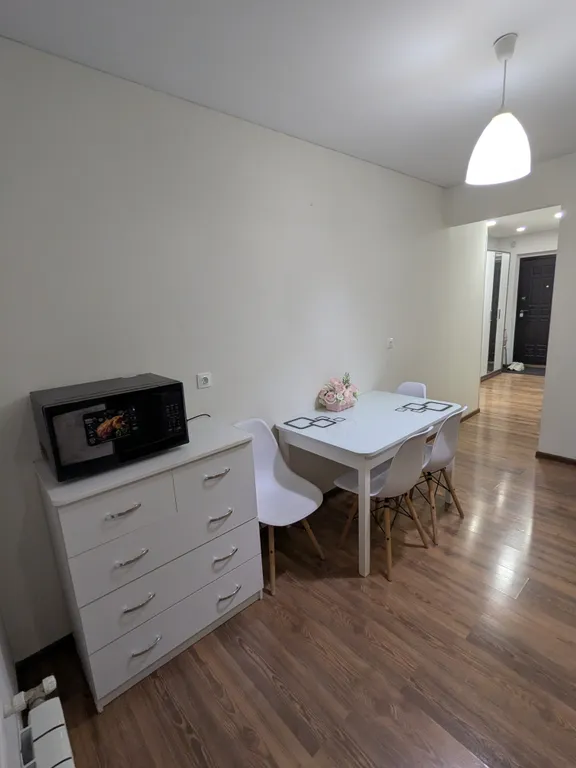 Уютная однокомнатна квартира, шикарный вид из окна