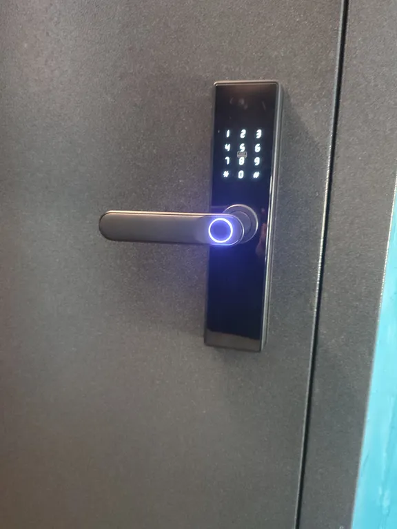 Квартира Квартира Студия около ЖД вокзала с современным ремонтом — Красноярск