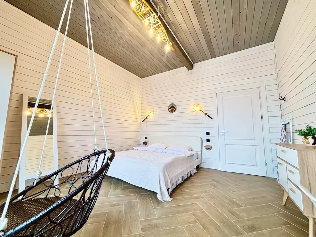 Квартира с видом на озеро и горы