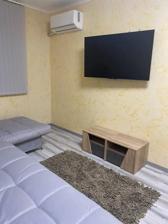 Квартира в частном дворе напротив Никитского сада