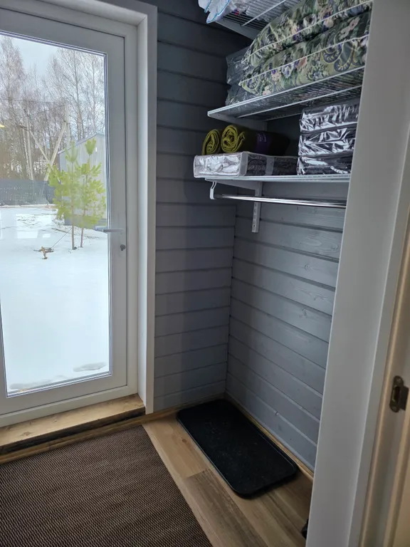 Дом Безмятежный на заливе реки Нерль с видом на лес