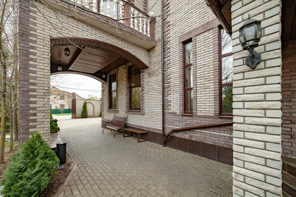 6-комнатный Дом