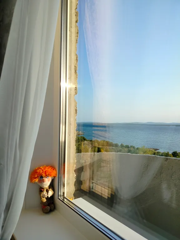 Двухкомнатная квартира с красивейшим видом на Кандалакшский залив