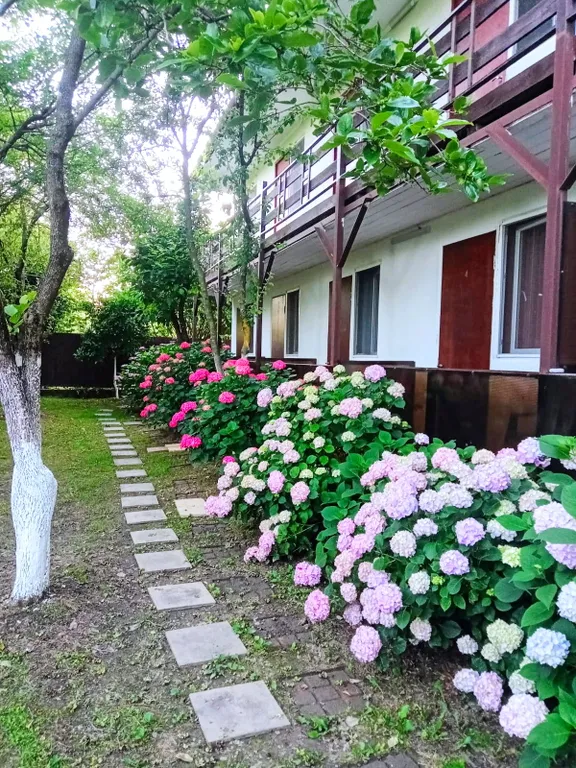 4-х местный номер с собственным балкончиком и индивидуальным входом