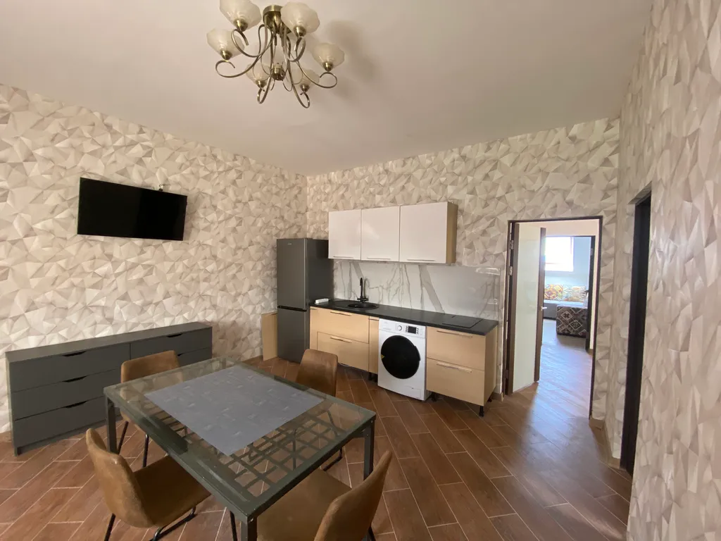 Огромный дом у парка Галицкого