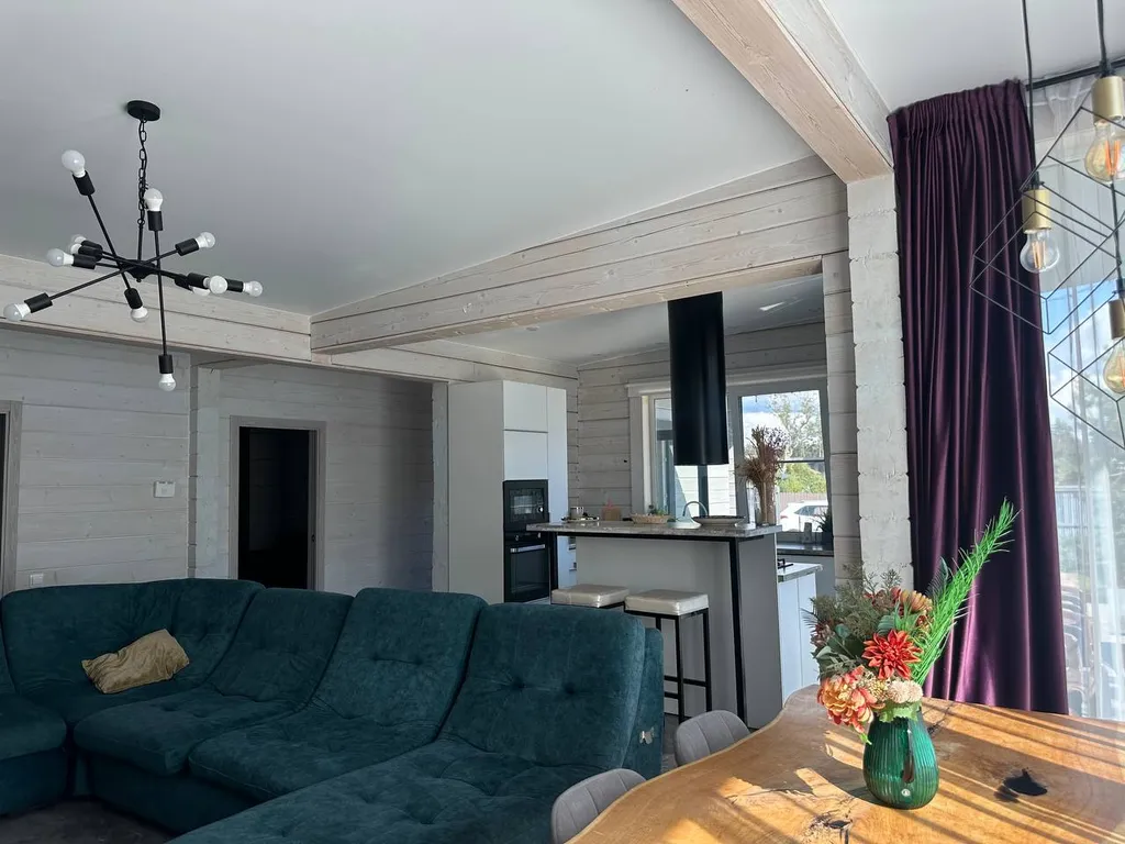 Уютный новый коттедж на берегу Финского залива
С баней на дровах