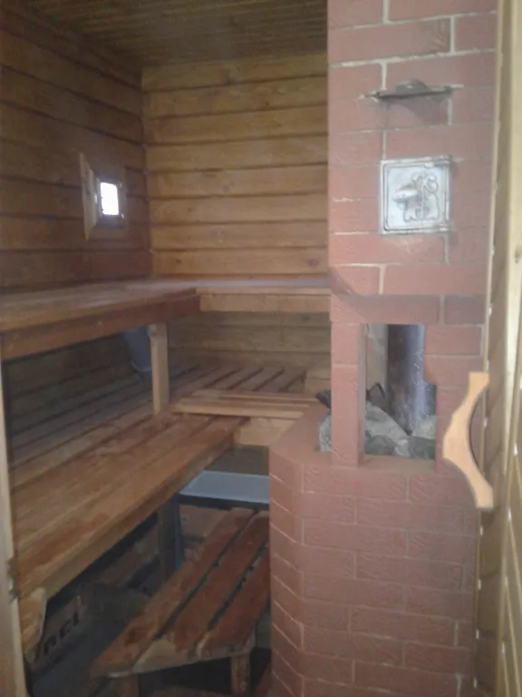 Студия с видом на сквер