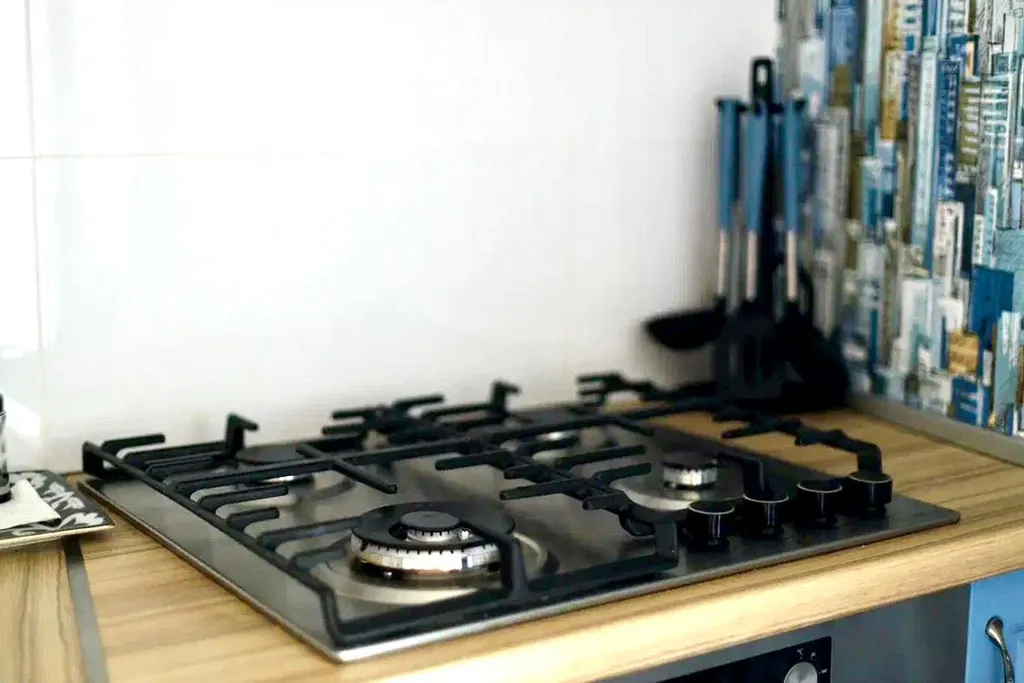 Элегантная квартира с просторной столовой у вокзала