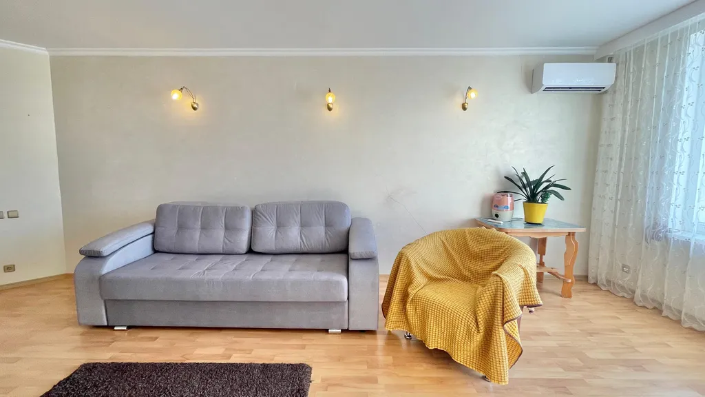 Просторная двухкомнатная квартира