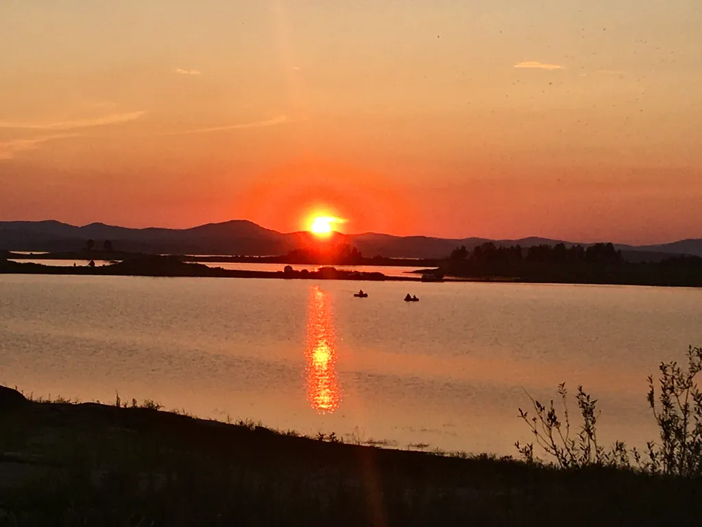 Проживание, отдых, рыбалка на живописном курортном озере Аргази