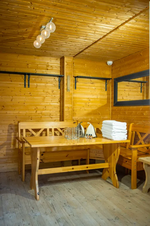 Коттедж на первой береговой линии с шикарным панорамным видом на озеро