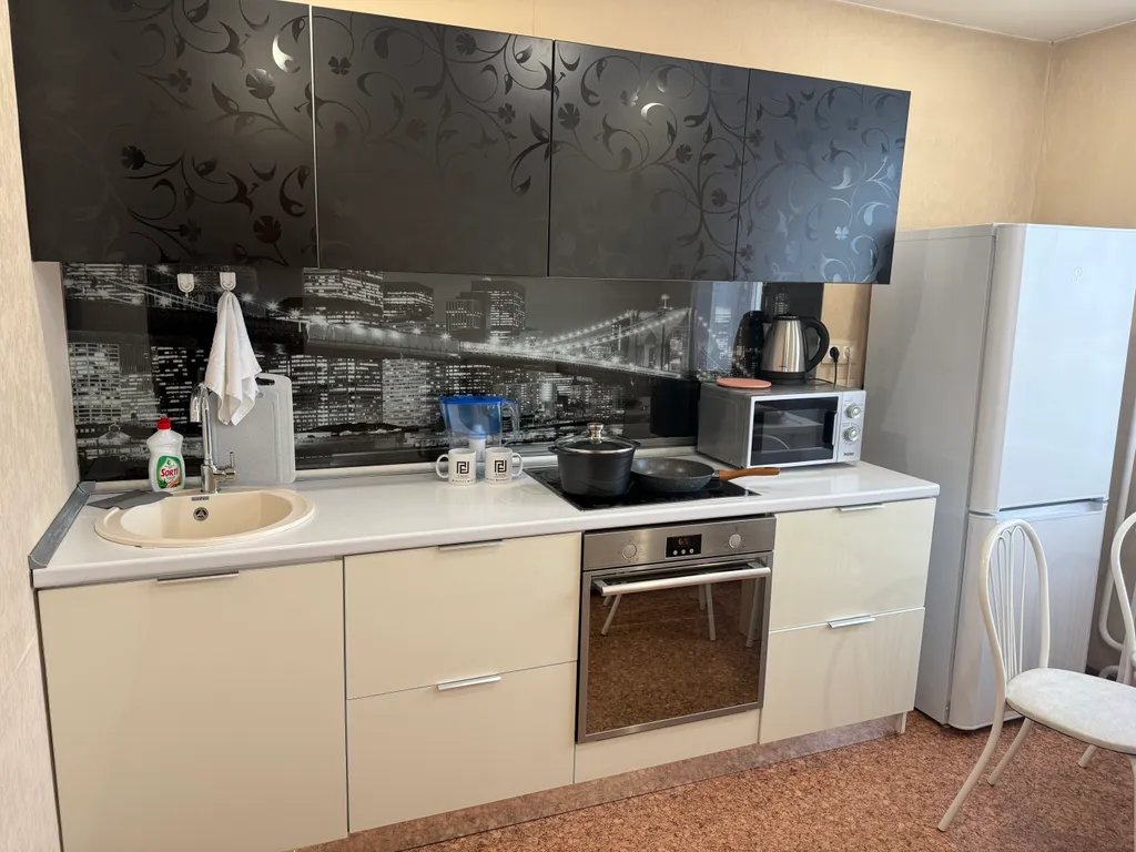 "В Гости!" на Запорожской 53 (1к квартира рядом с БЦ "Сити")