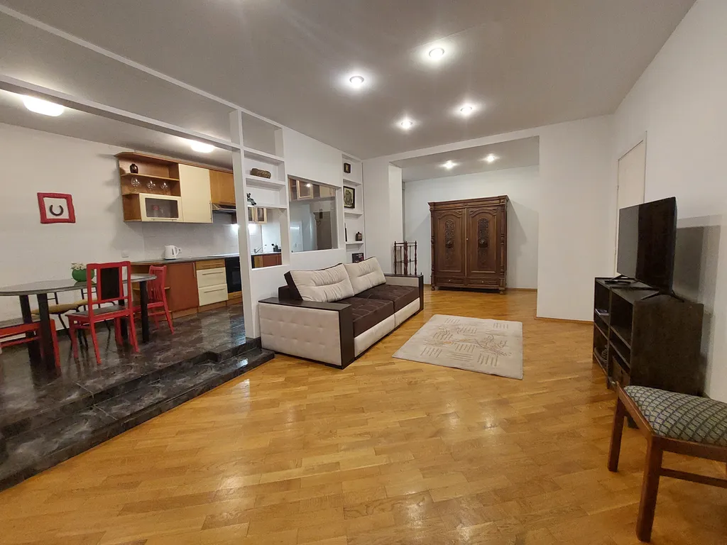 Квартира Просторная 3-х комнатная квартира в центре Минска — Минск