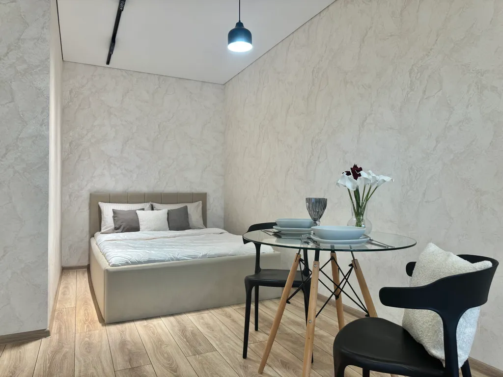 Квартира Квартира Просторная евродвушка с двумя Smart-TV в Прованс — Новосибирск