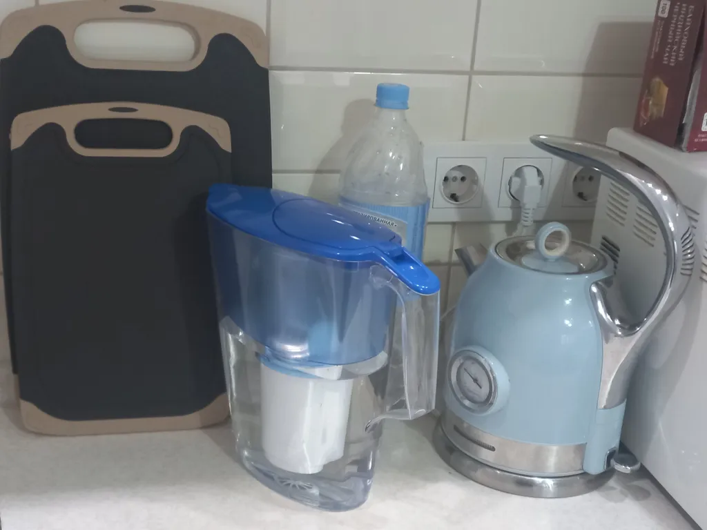 Квартира с большой кухней гостинной, вид из окна на Москву