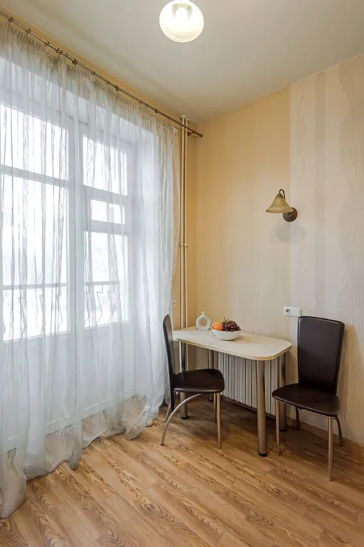 Аккуратный 2-комнатный апартамент рядом с вокзалом